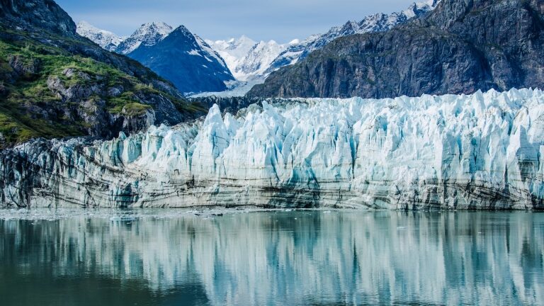 Hubbard Glacier Vs. Glacier Bay Vs. Endicott Arm & Dawes Glacier ...