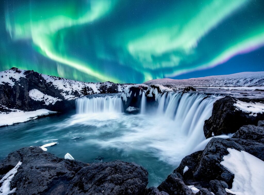 The Ultimate Guide To A Northern Lights Cruise How To See The Stunning