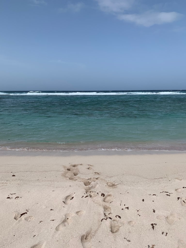 Fine sand of Grapefield Beach