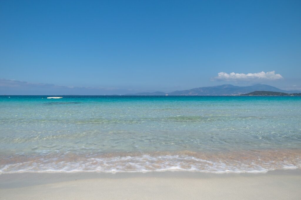 Clear waters of Plage de Mare e Sole, Corsica