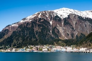 13 Best Towns To Visit In Alaska 