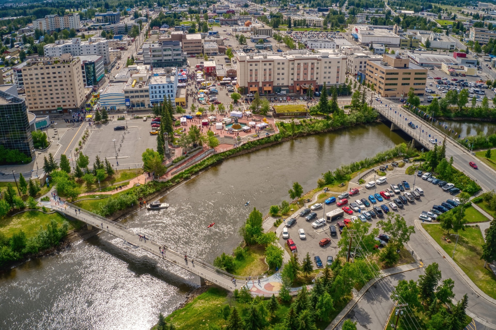 Downtown Fairbanks What To See Do Celebrity Cruises   Downtown Fairbanks Golden Heart Plaza Aerial View 