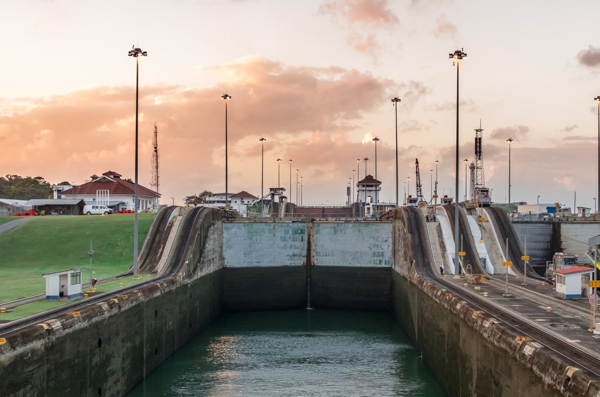 13 Tips For Visiting The Panama Canal | Celebrity Cruises