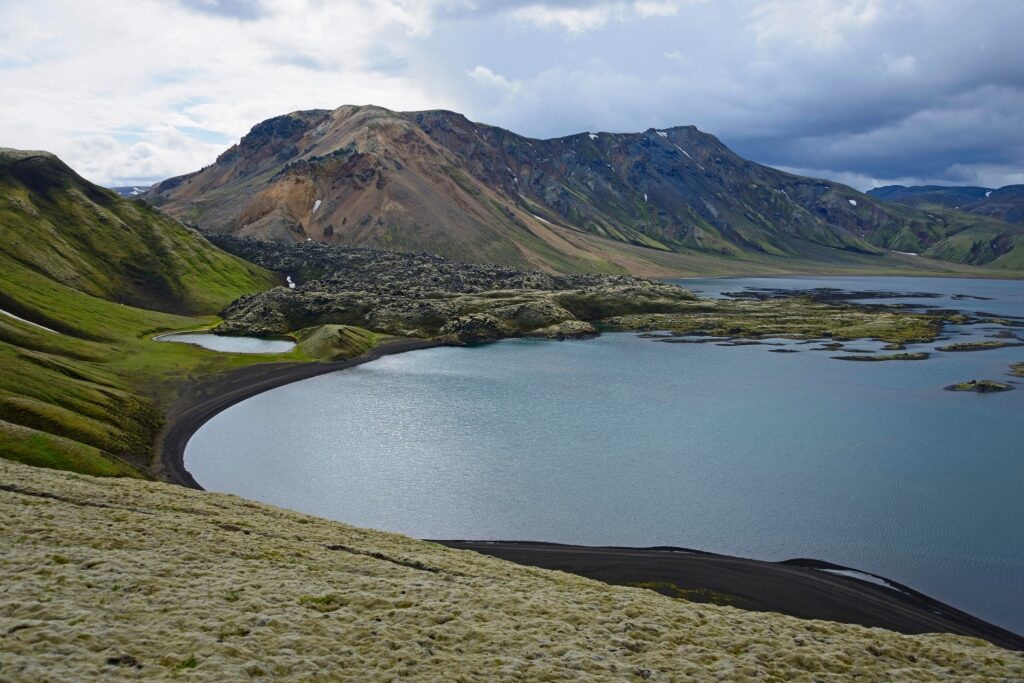 13 Gorgeous Mountains in Iceland to See