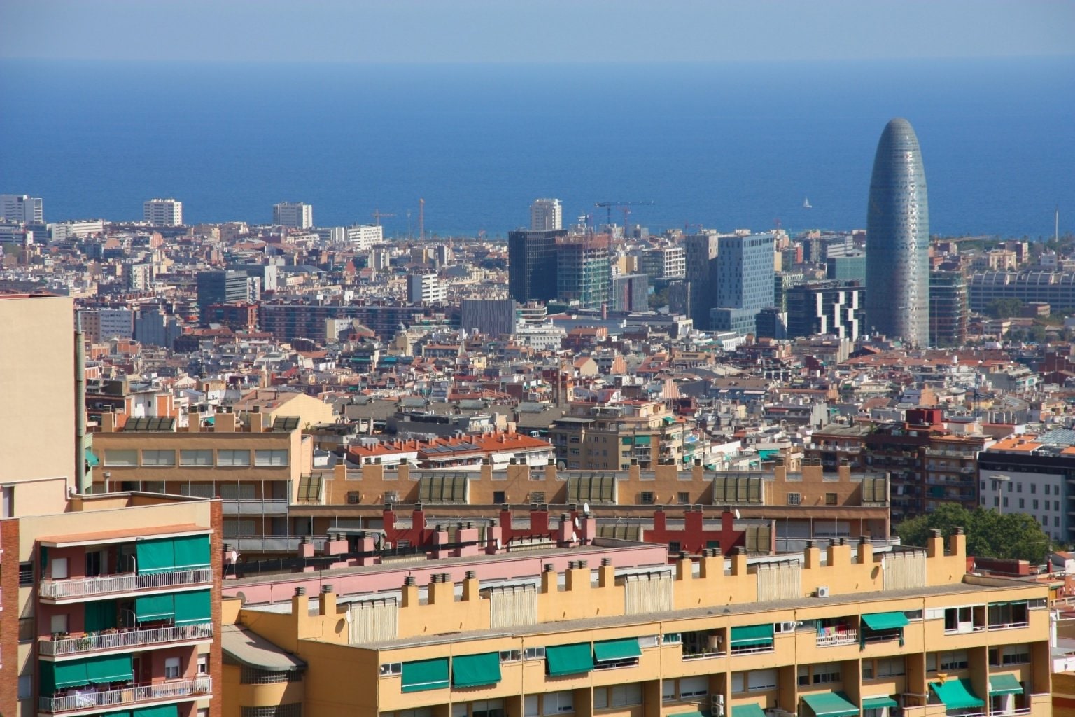 11 Best Places to Go Shopping in Barcelona | Celebrity Cruises