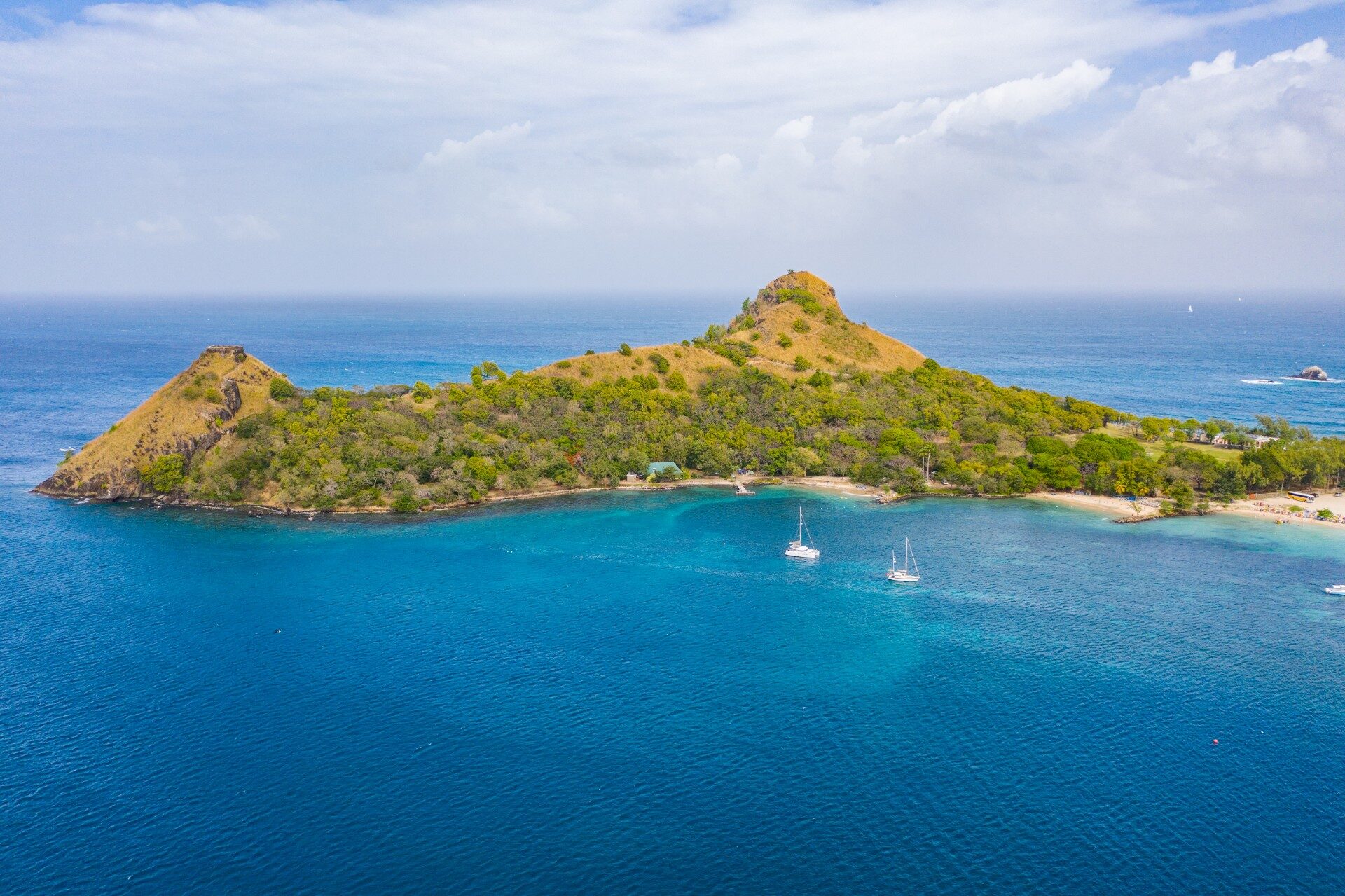 11 Best Places to Go Sailing in the Caribbean