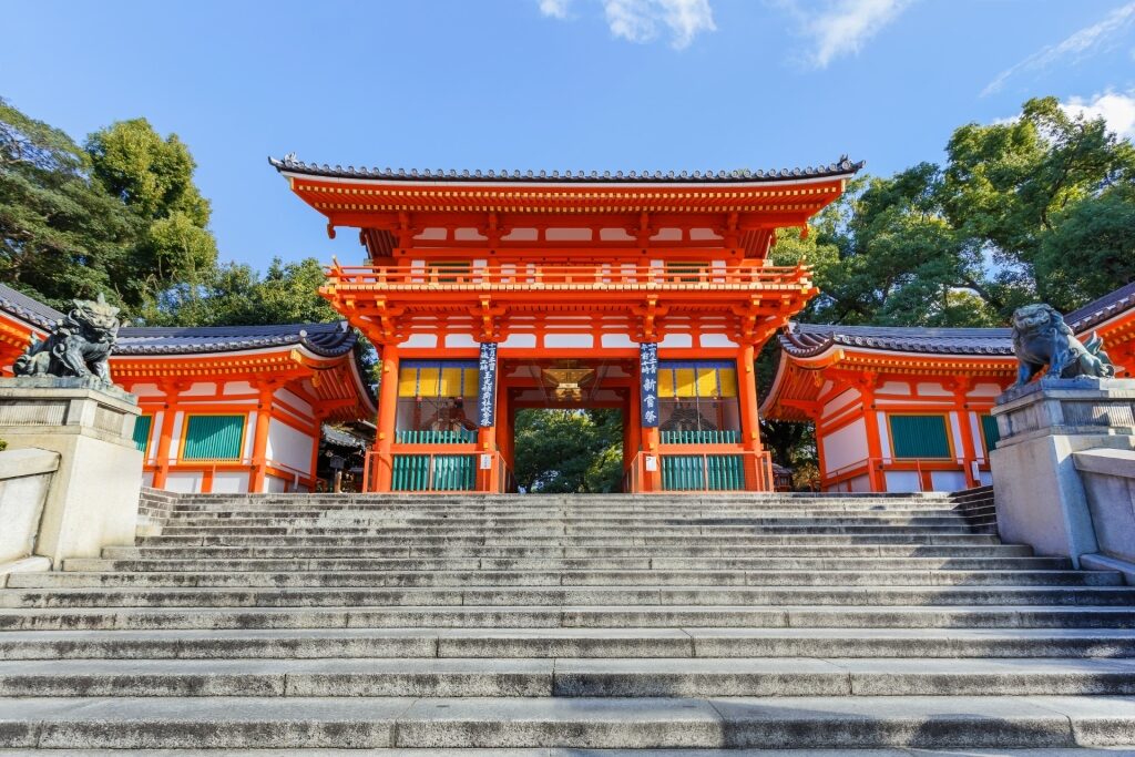 Beautiful facade of Yasaka-jinja