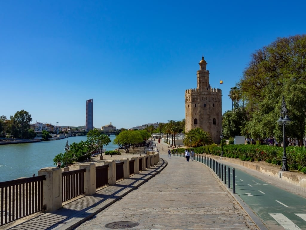 Torre del Oro, one of the best things to do in Seville