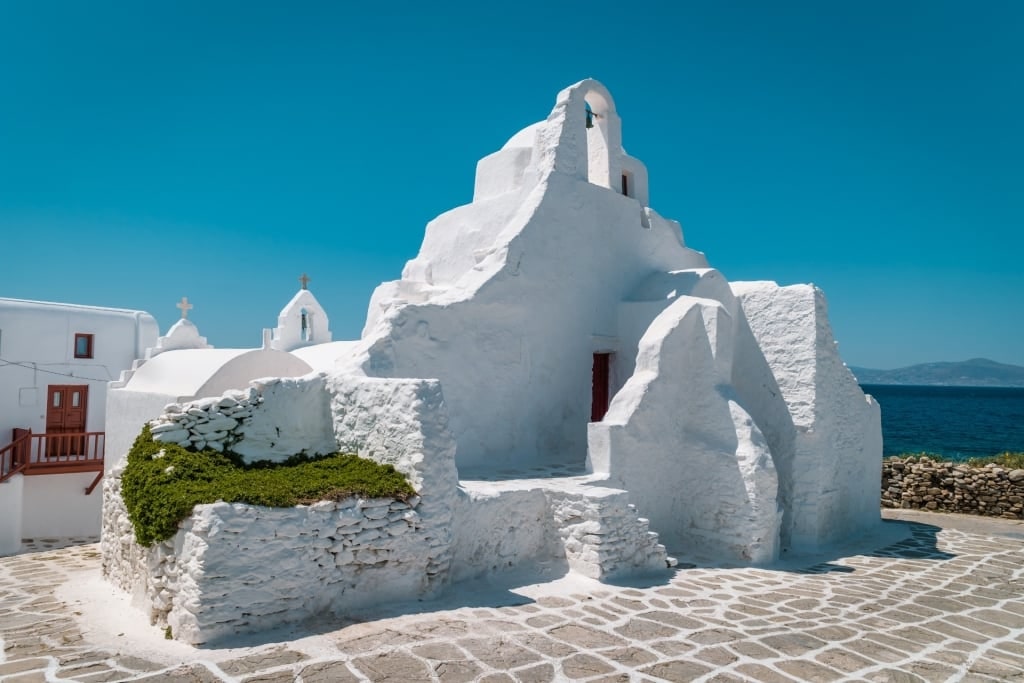 Whitewashed exterior of Church of Panagia Paraportiani