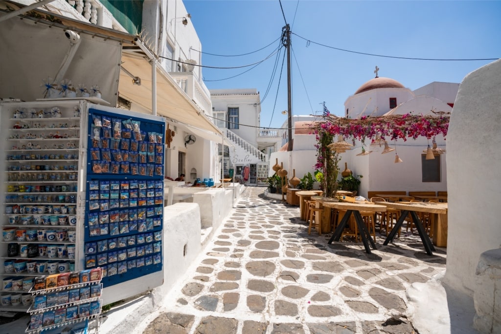 Street view of Old Town Mykonos