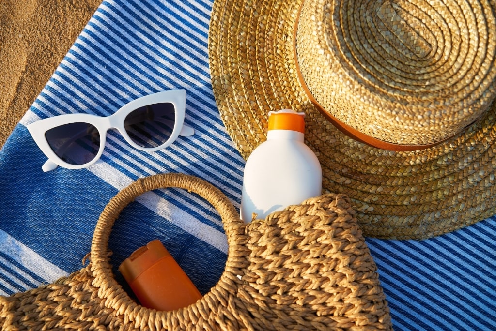 Sunglasses with beach hat