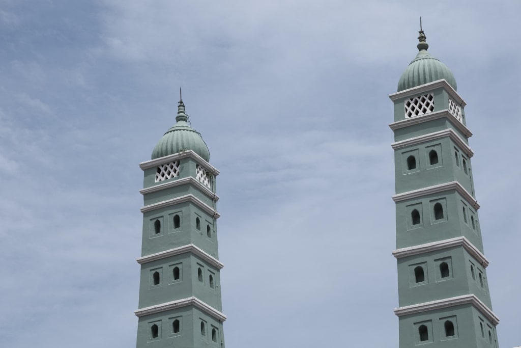 Green facade of Masjid Jamae