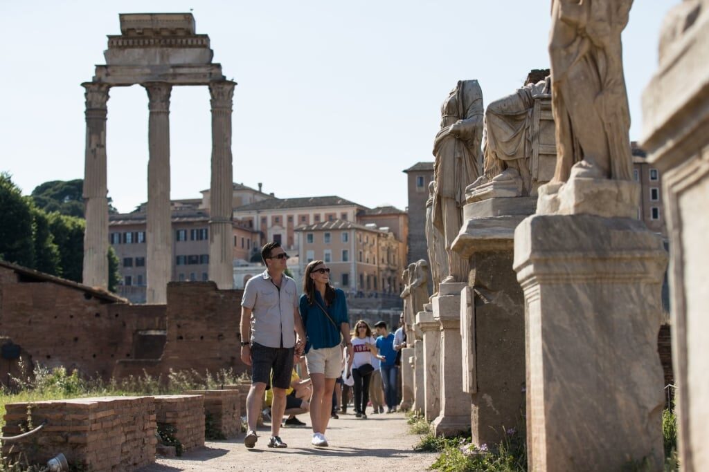 Couple exploring Monti, Rome