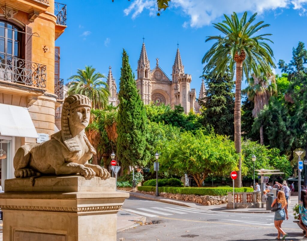 Street view of Passeig des Born