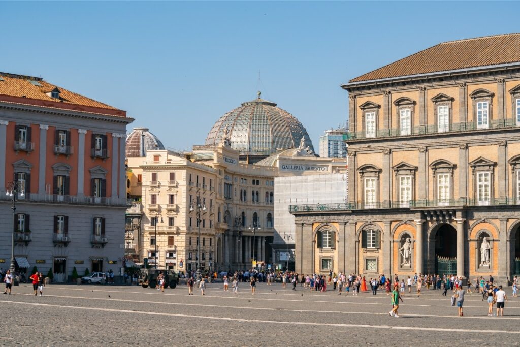 Street view of Piazza della Borsa