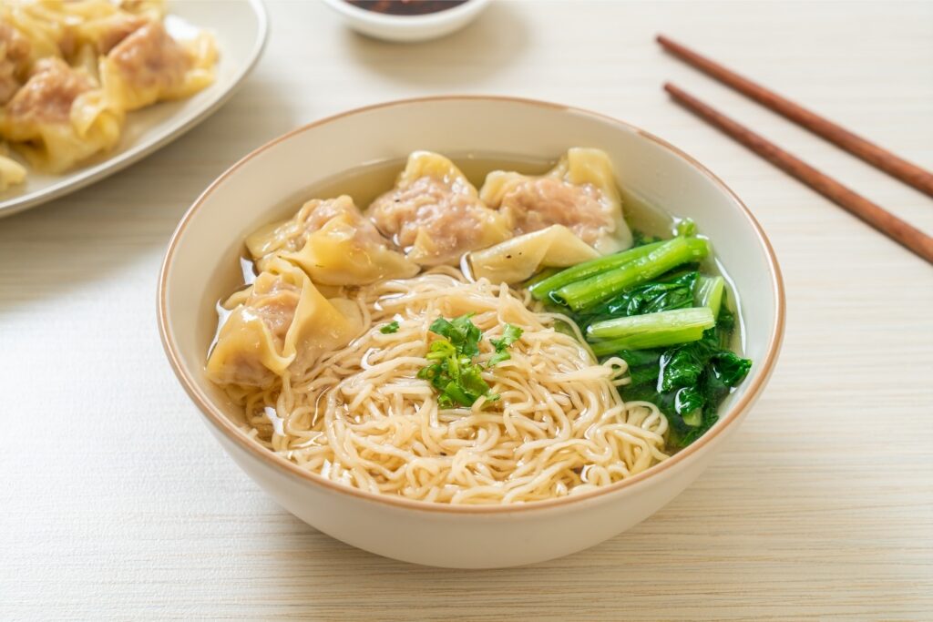 Hong kong food - Wonton noodles