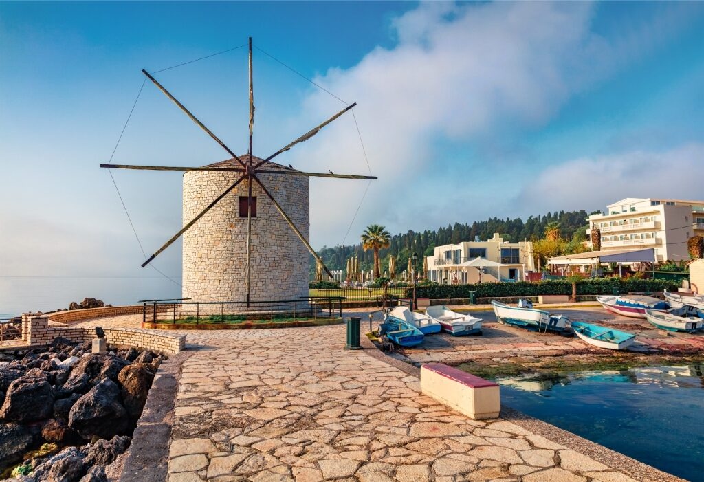 View of Anemomilos Windmill and the harbor