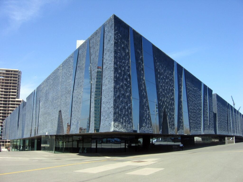 Exterior of Museu Blau