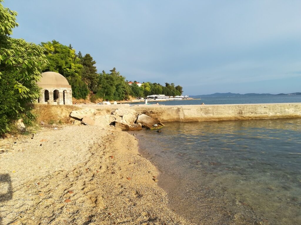 Brown sands of Kolovare Beach, Zadar