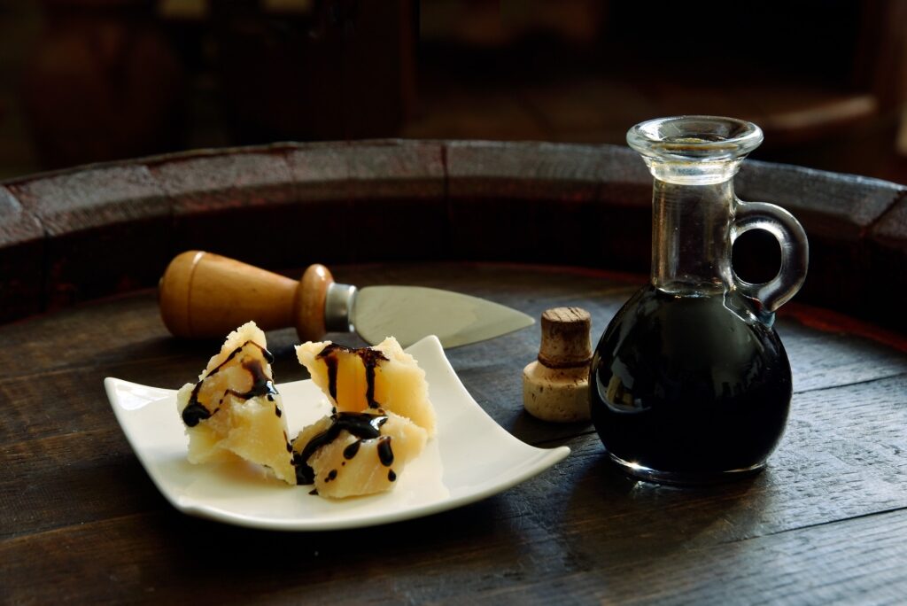 Balsamic vinegar with cheese