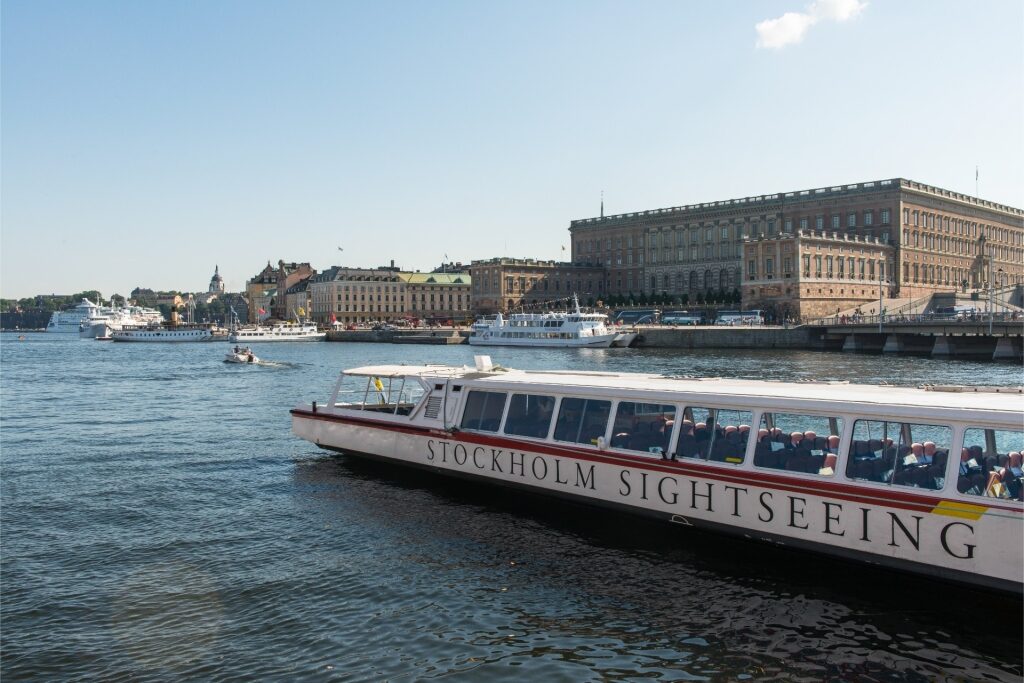 Canal cruise, one of the best things to do in Stockholm