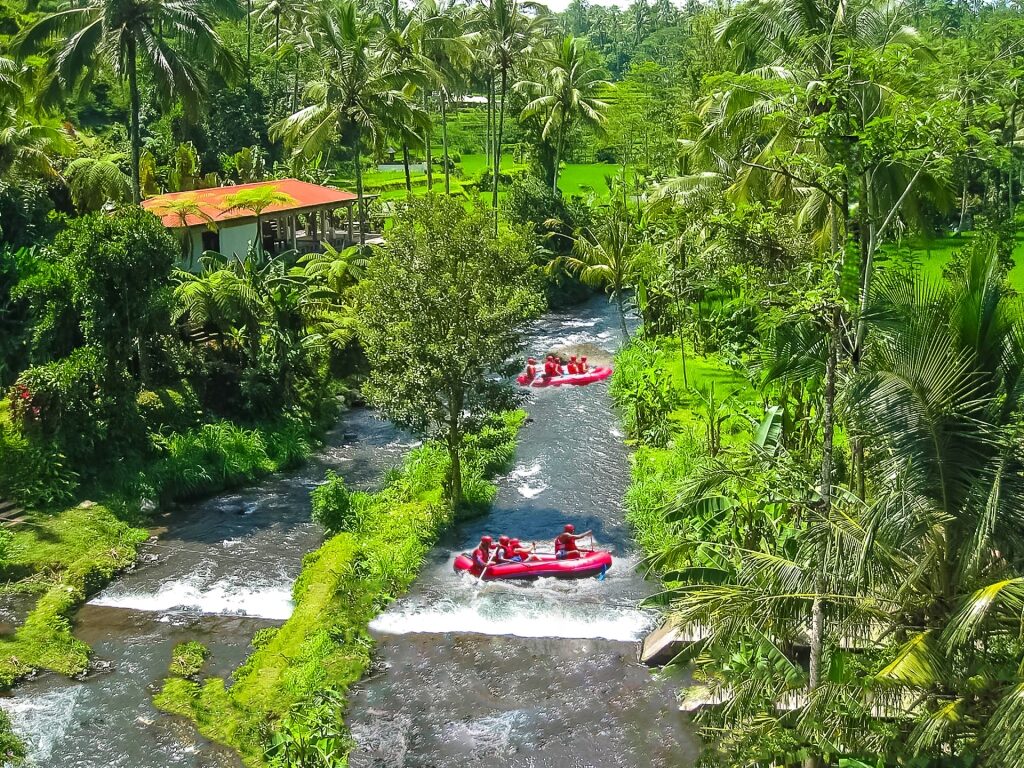 People river rafting along Ayung River