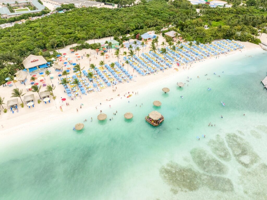 What are the Bahamas known for - Cococay