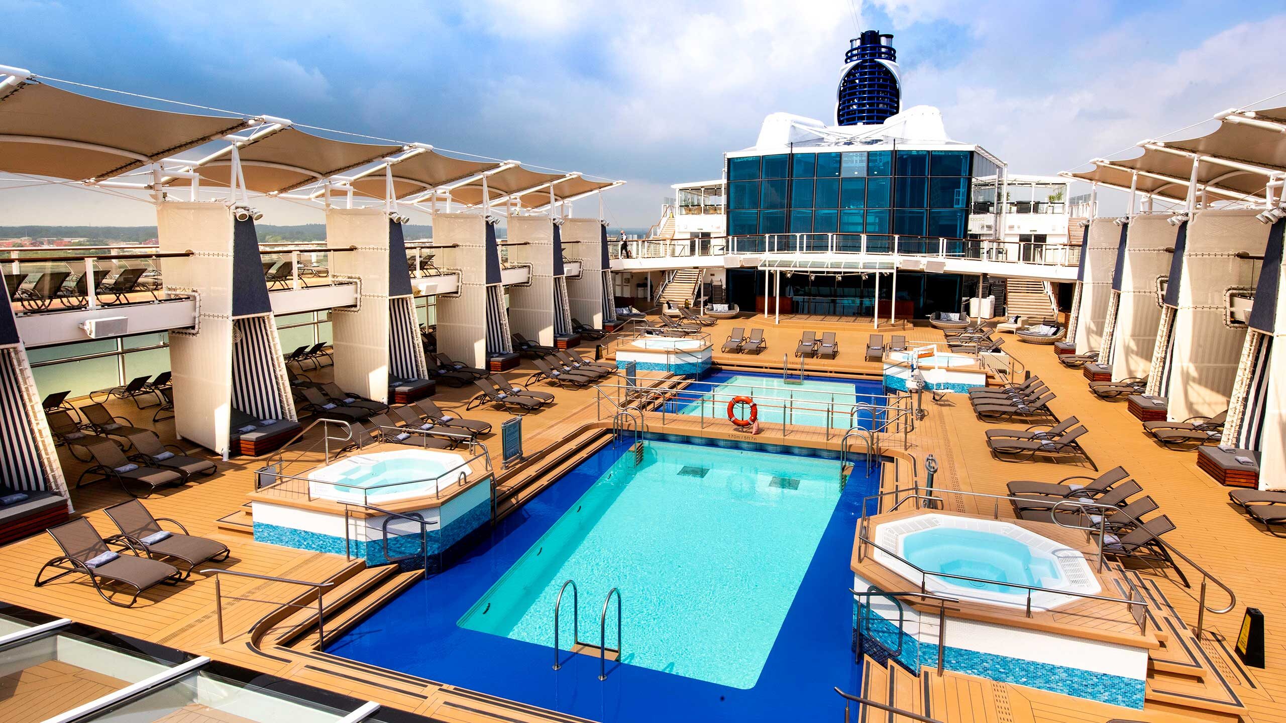 celebrity cruise silhouette location