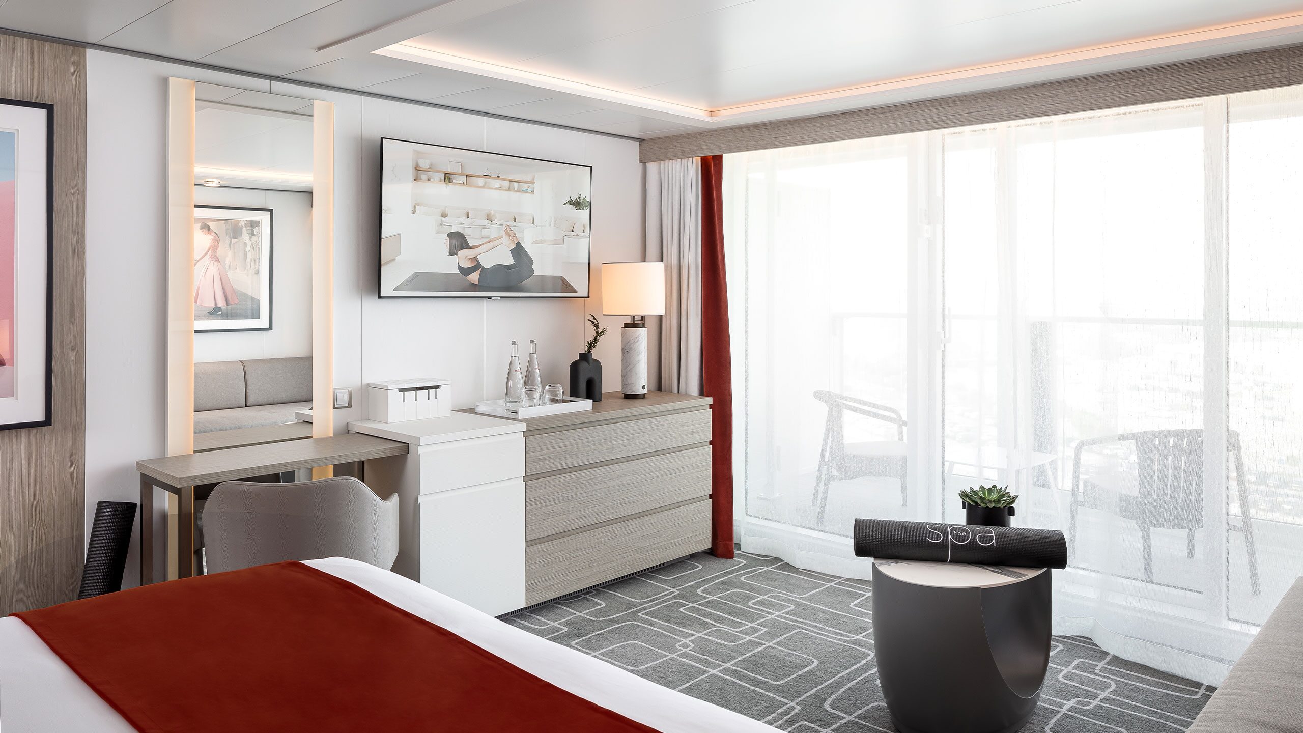 https://www.celebritycruises.com/content/dam/celebrity/new-images/beyond-new-images/aqua-sky-suite-BY-2560x1440.jpg