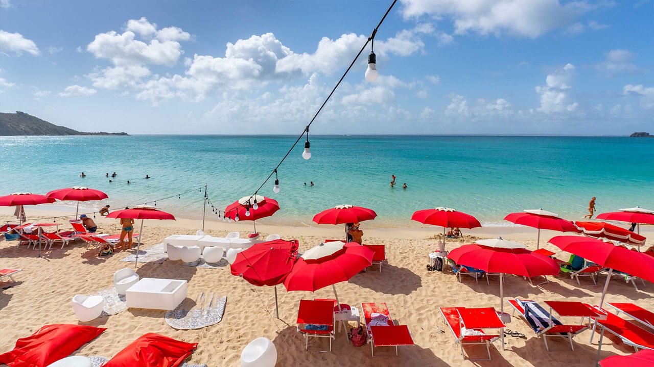 view-of-the-front-beach-philipsburg-st-maarten-2560x1440.jpg?$16x9-large$