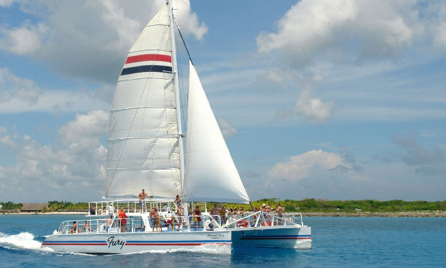 Fury Catamaran Snorkel and Beach Break in Cozumel, Mexico | Celebrity  Cruises